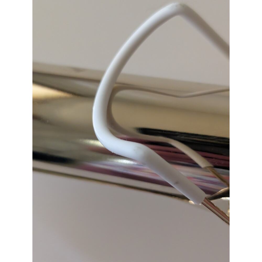 Power IQ White and Gold Curling Iron - Picture 4 of 4